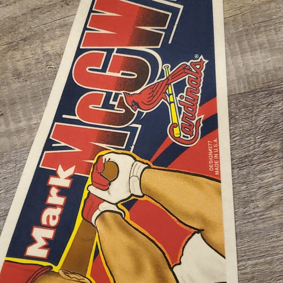 Vintage 1998 Mark Mcgwire St.Louis Cardigan Pennant Wall Decor - Picture 4 of 4